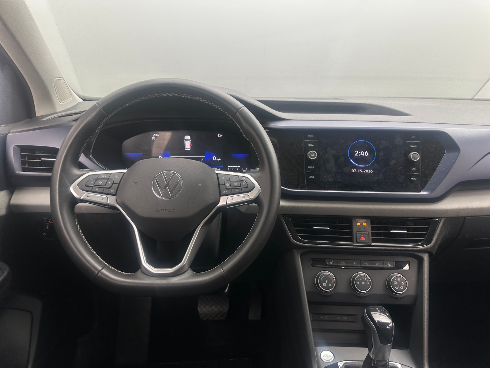 Thumbnail: 2022 Volkswagen Taos - 5