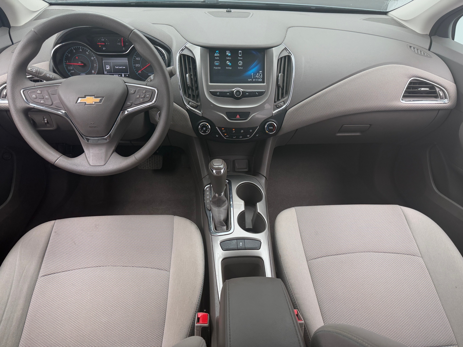 Thumbnail: 2018 Chevrolet Cruze - 3