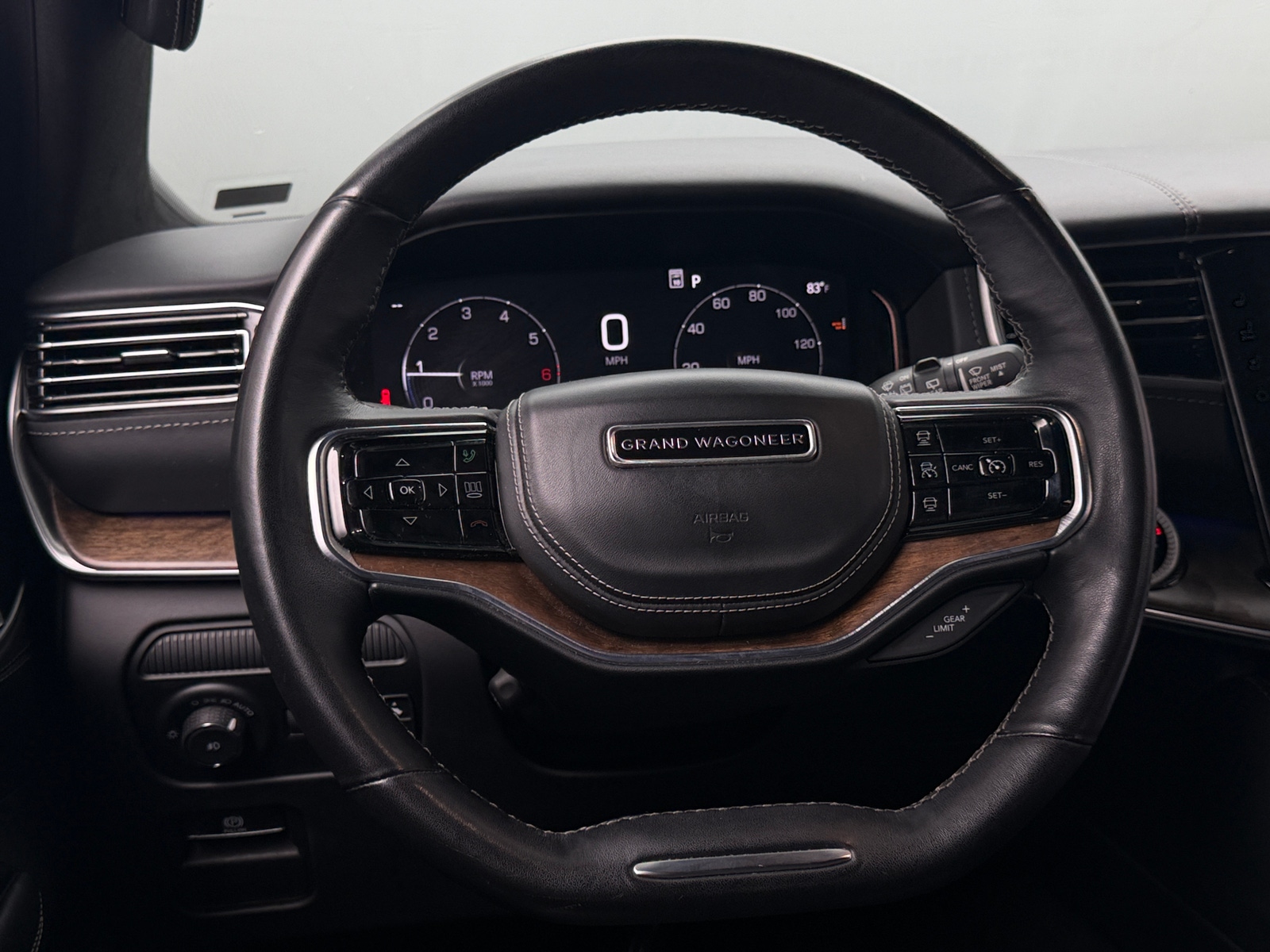 Thumbnail: 2023 Jeep Grand Wagoneer L - 4