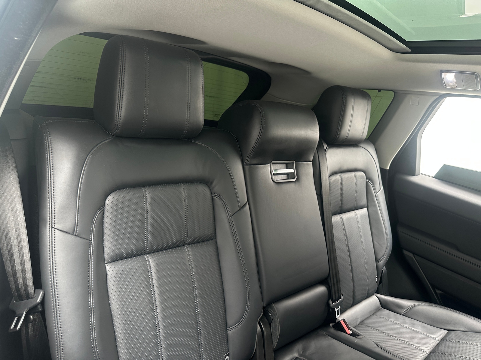 Thumbnail: 2020 Land Rover Range Rover Sport - 5