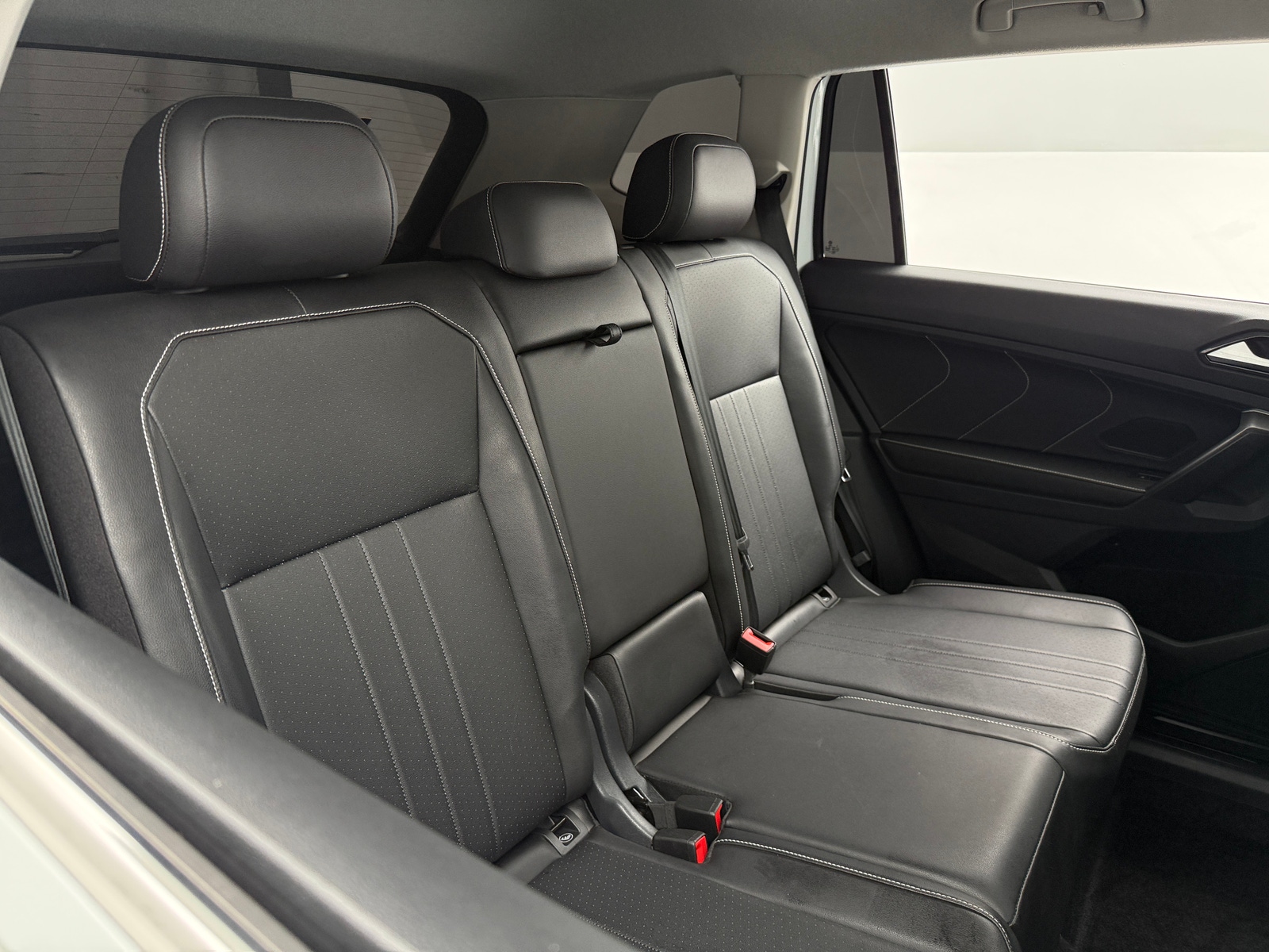 Thumbnail: 2024 Volkswagen Tiguan - 5
