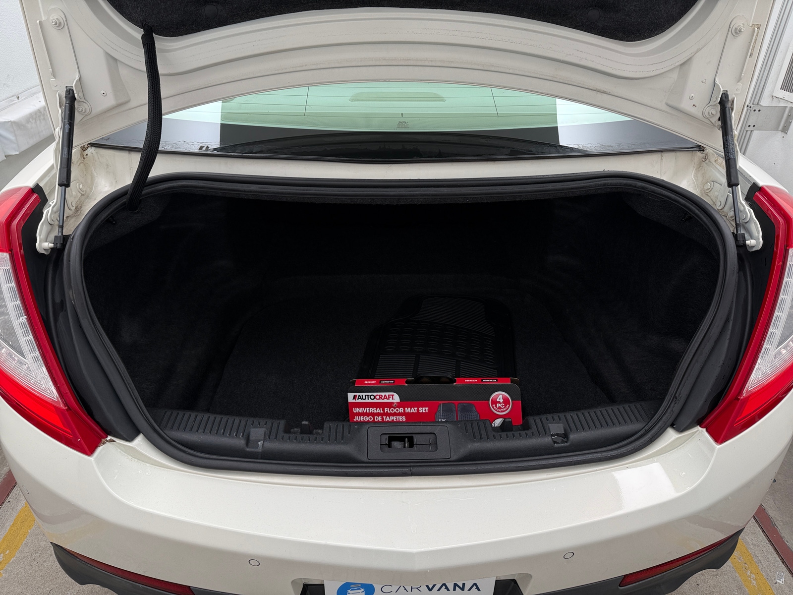 Thumbnail: 2013 Lincoln MKS - 6