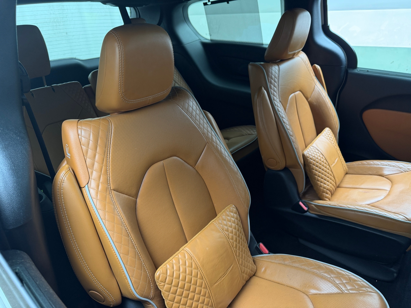 Thumbnail: 2022 Chrysler Pacifica - 5