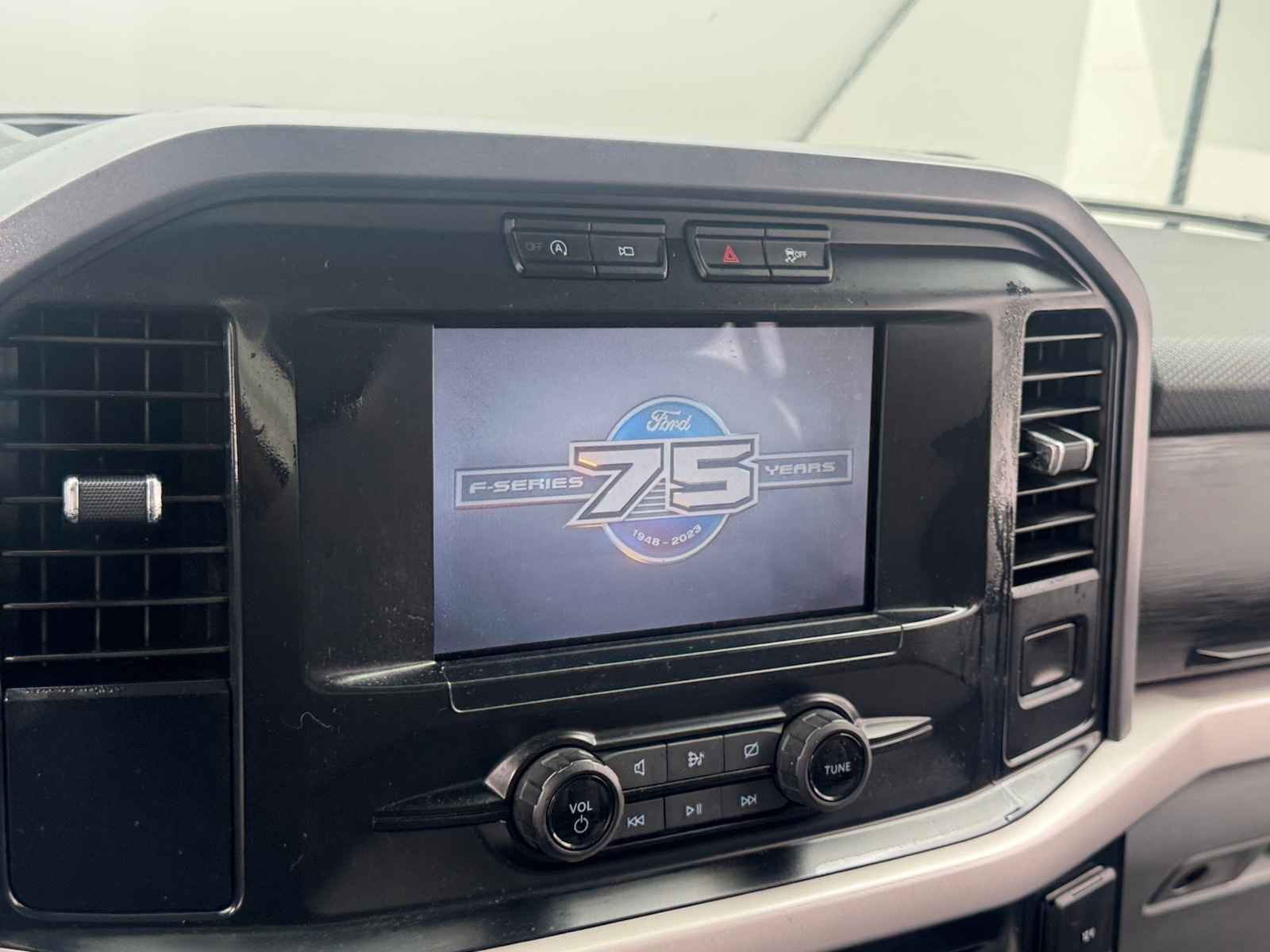 Thumbnail: 2023 Ford Econoline - 4