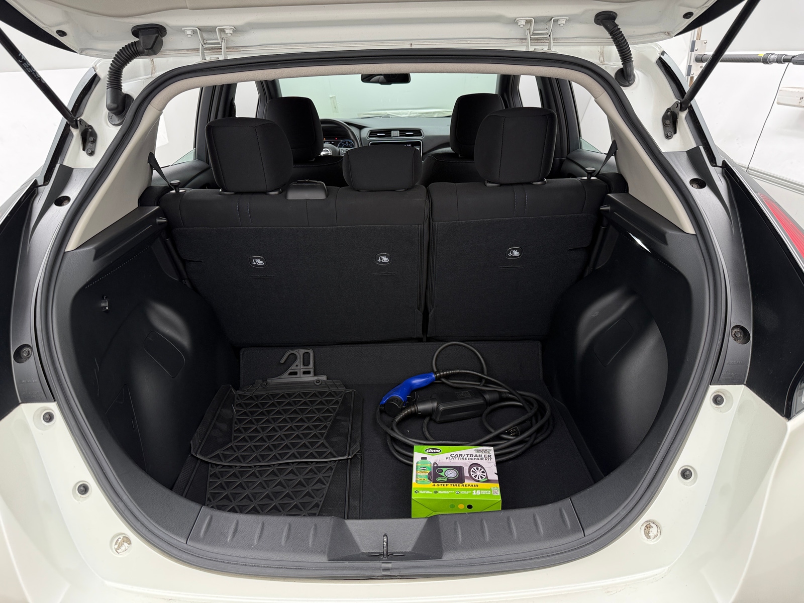 Thumbnail: 2023 Nissan Leaf - 7