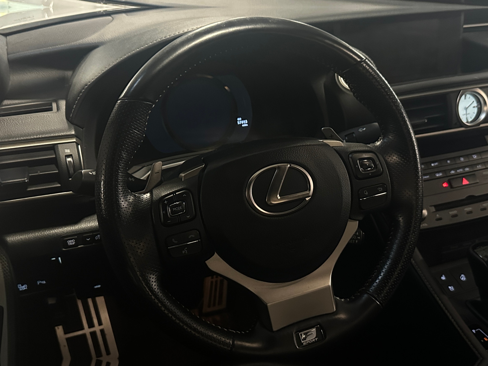 Thumbnail: 2017 Lexus RC - 4