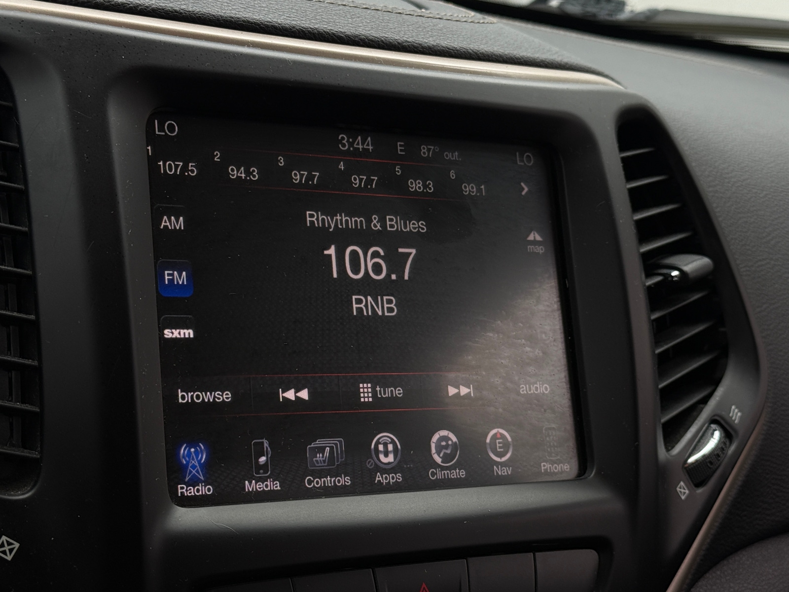 Thumbnail: 2014 Jeep Cherokee - 3
