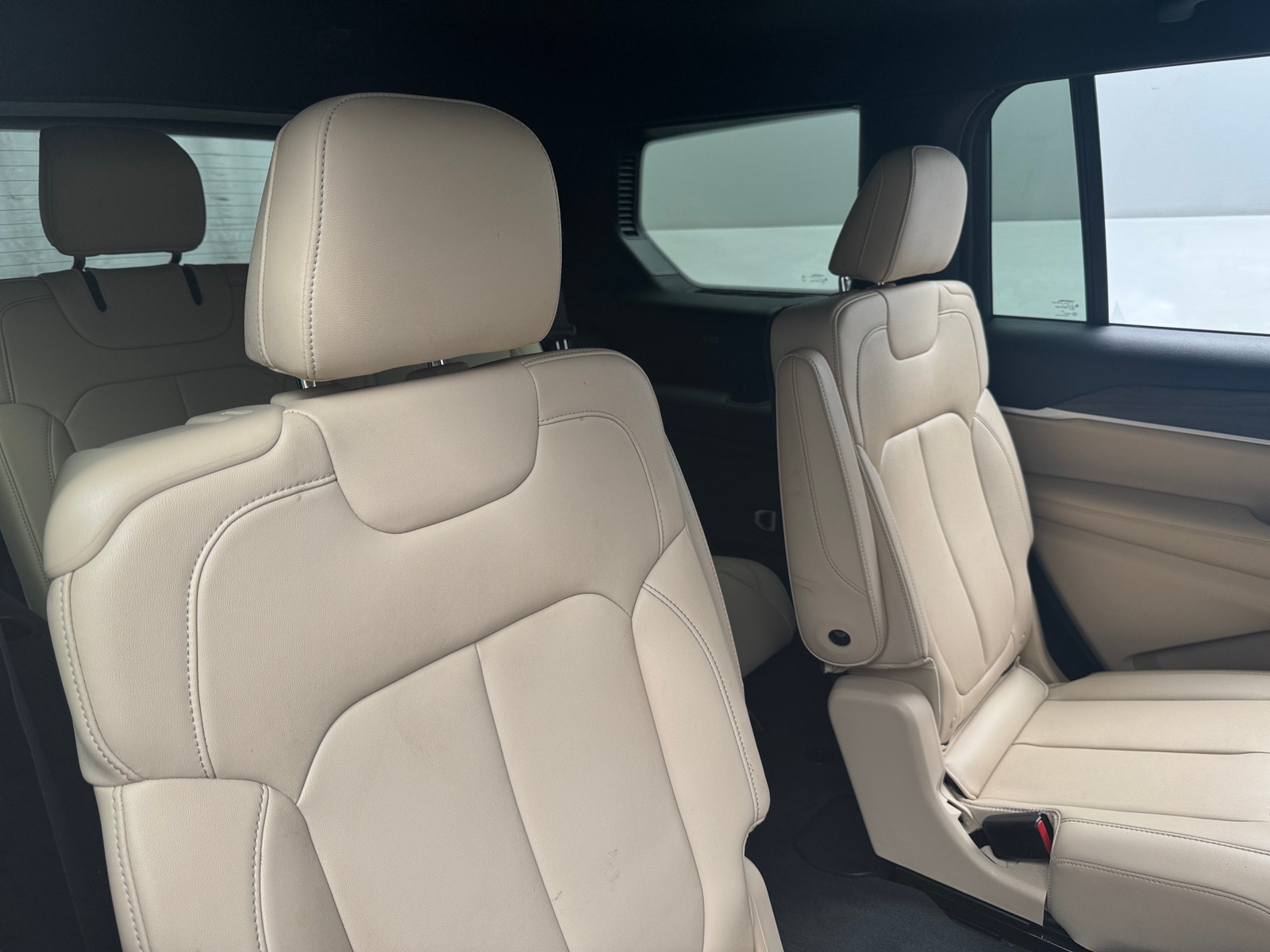 Thumbnail: 2023 Jeep Grand Cherokee L - 5