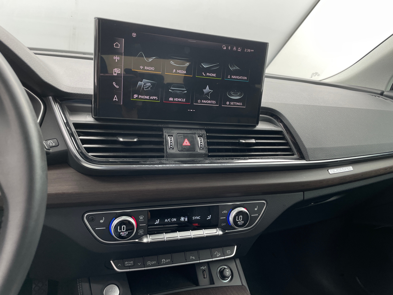 Thumbnail: 2022 Audi Q5 - 3