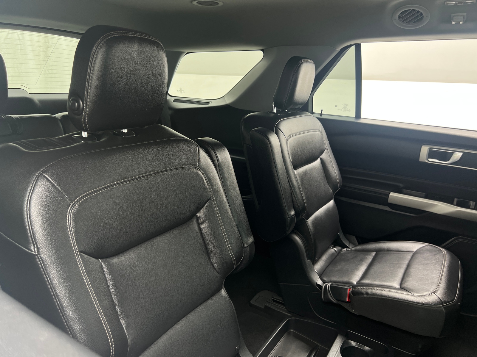 Thumbnail: 2020 Ford Explorer - 5