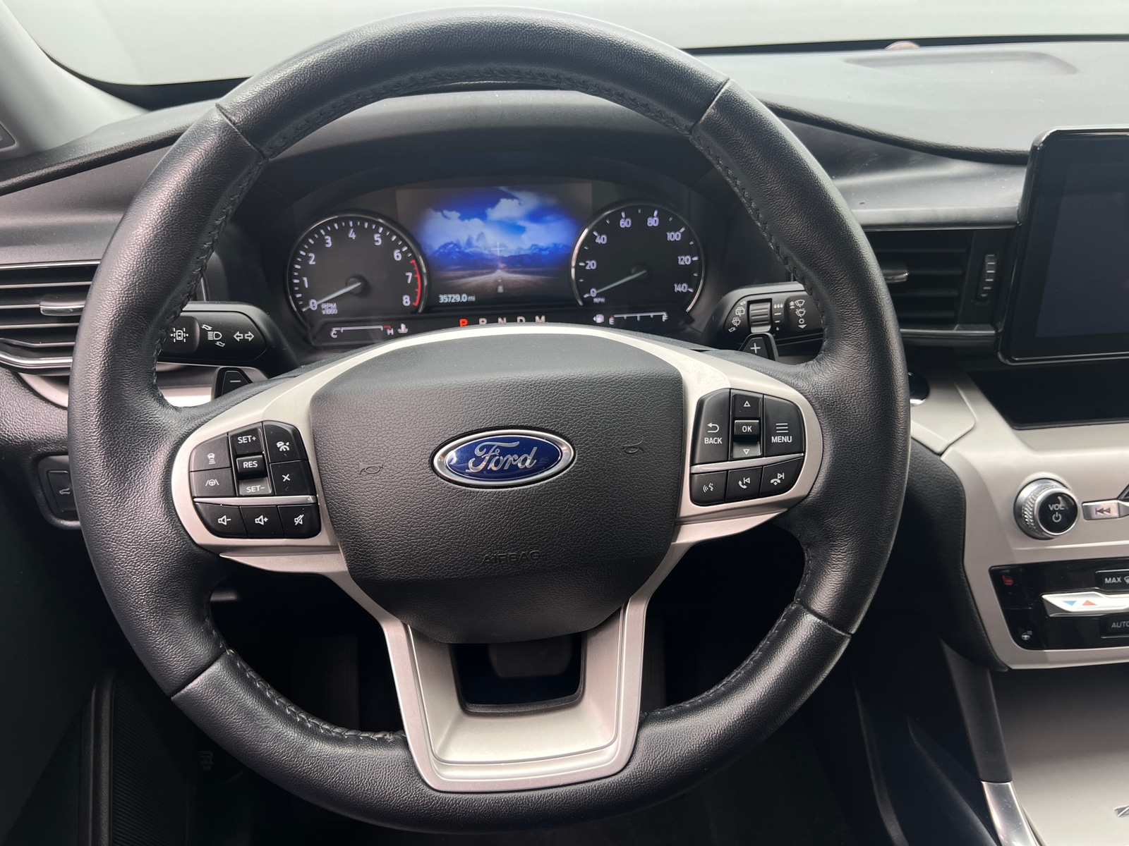 Thumbnail: 2020 Ford Explorer - 4