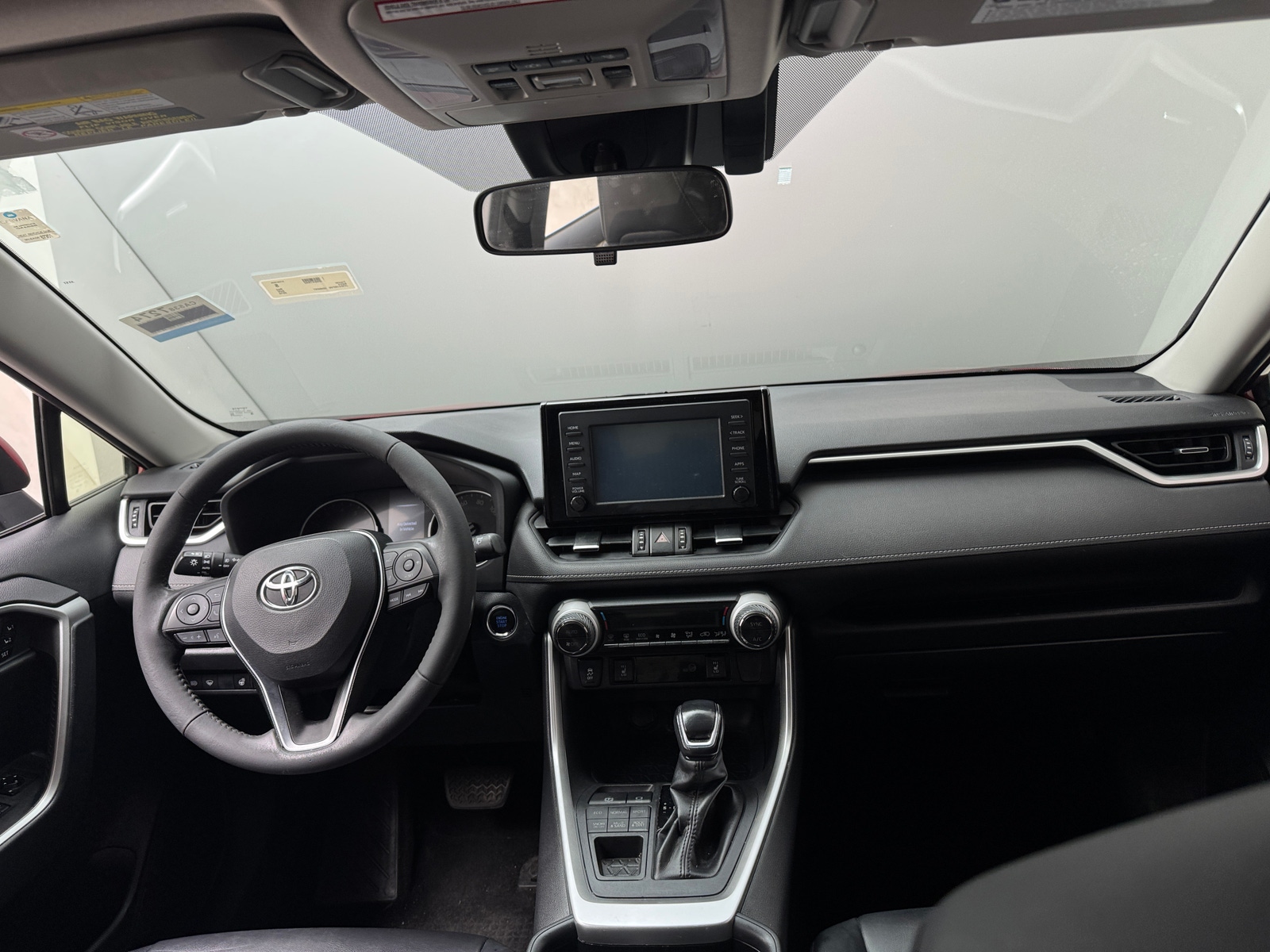 Thumbnail: 2019 Toyota RAV4 - 2