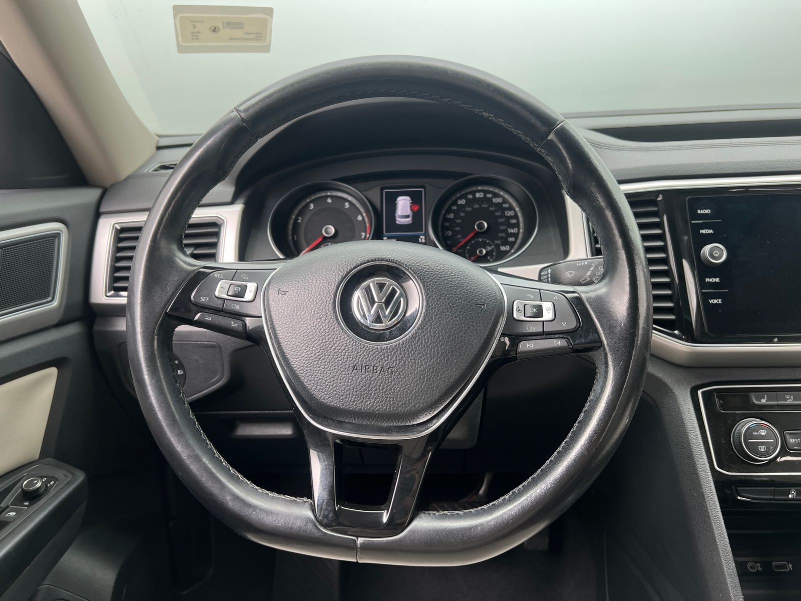 Thumbnail: 2018 Volkswagen Atlas - 4