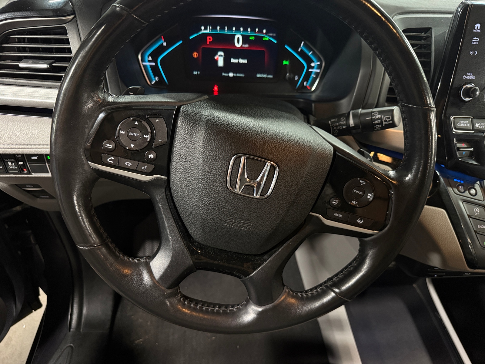 Thumbnail: 2018 Honda Odyssey - 4
