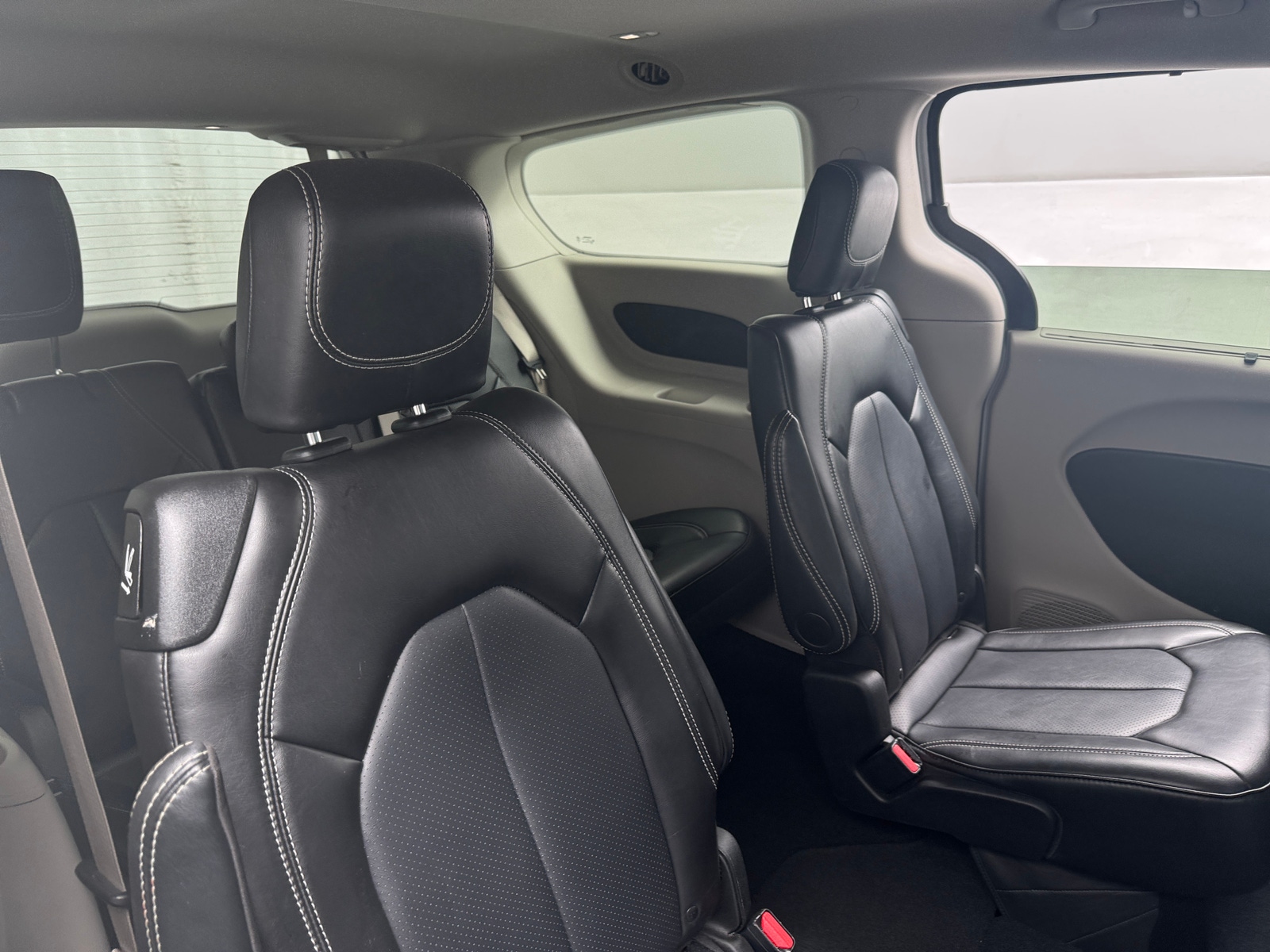 Thumbnail: 2024 Chrysler Pacifica - 5