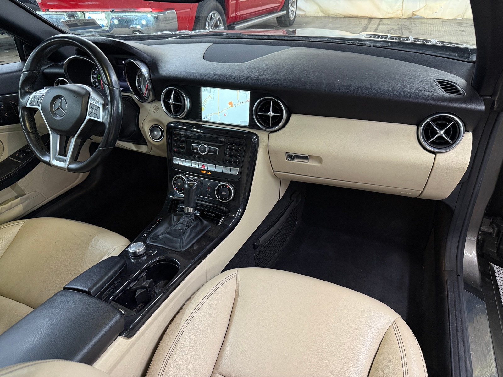 Thumbnail: 2015 Mercedes-Benz SLK - 2