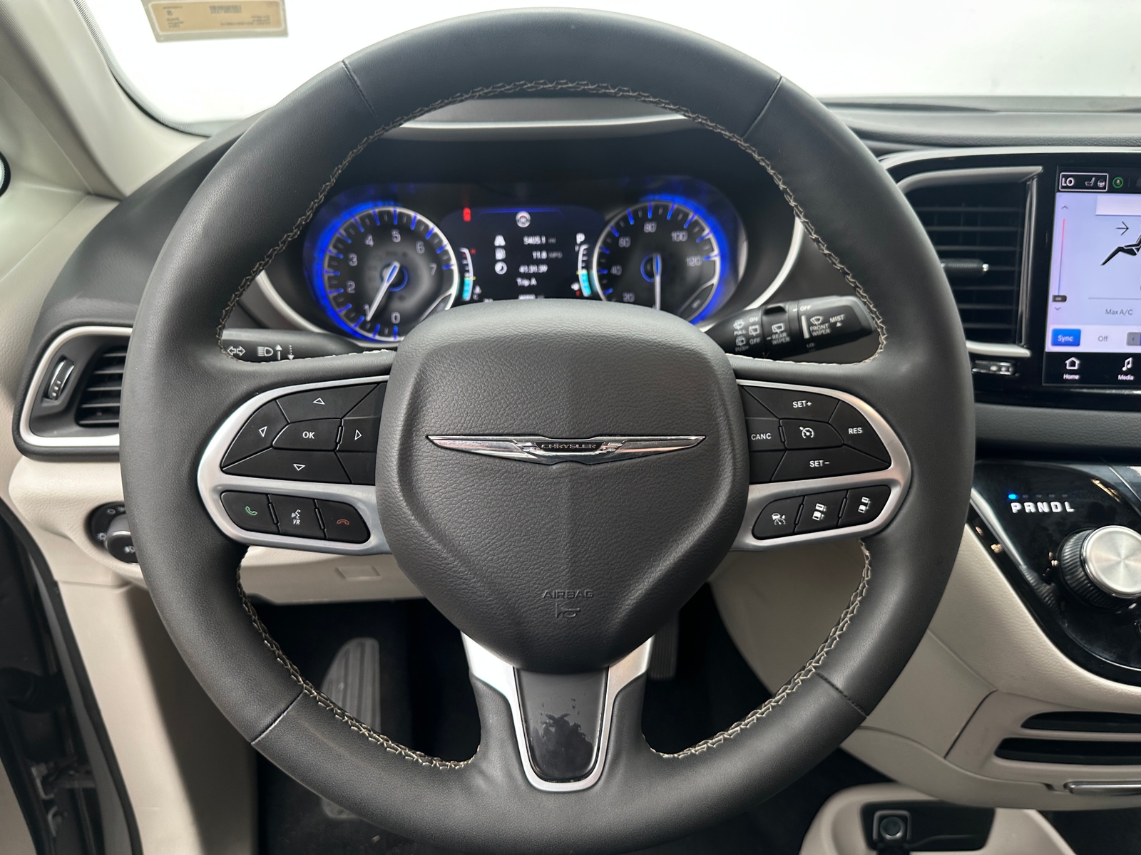 Thumbnail: 2024 Chrysler Pacifica - 4