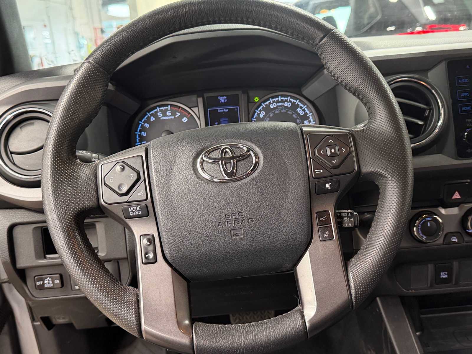 Thumbnail: 2019 Toyota Tacoma - 5