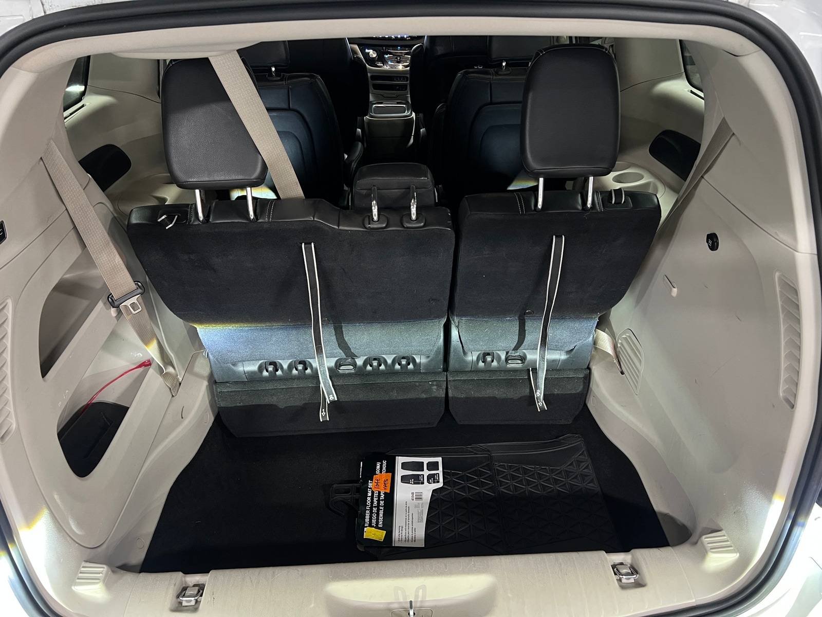 Thumbnail: 2022 Chrysler Pacifica - 6