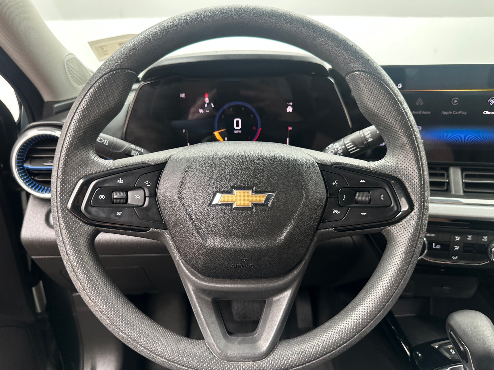 Thumbnail: 2025 Chevrolet Trax - 5