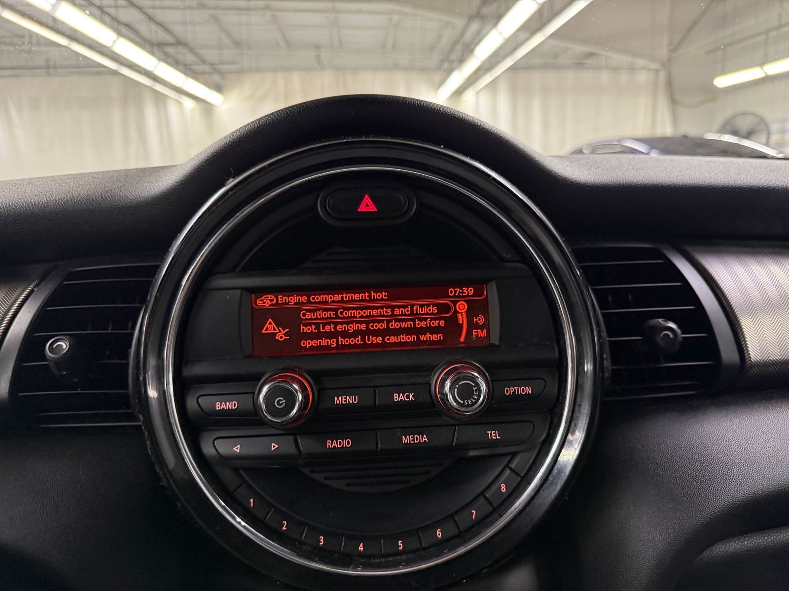 Thumbnail: 2016 MINI Cooper Hardtop - 4