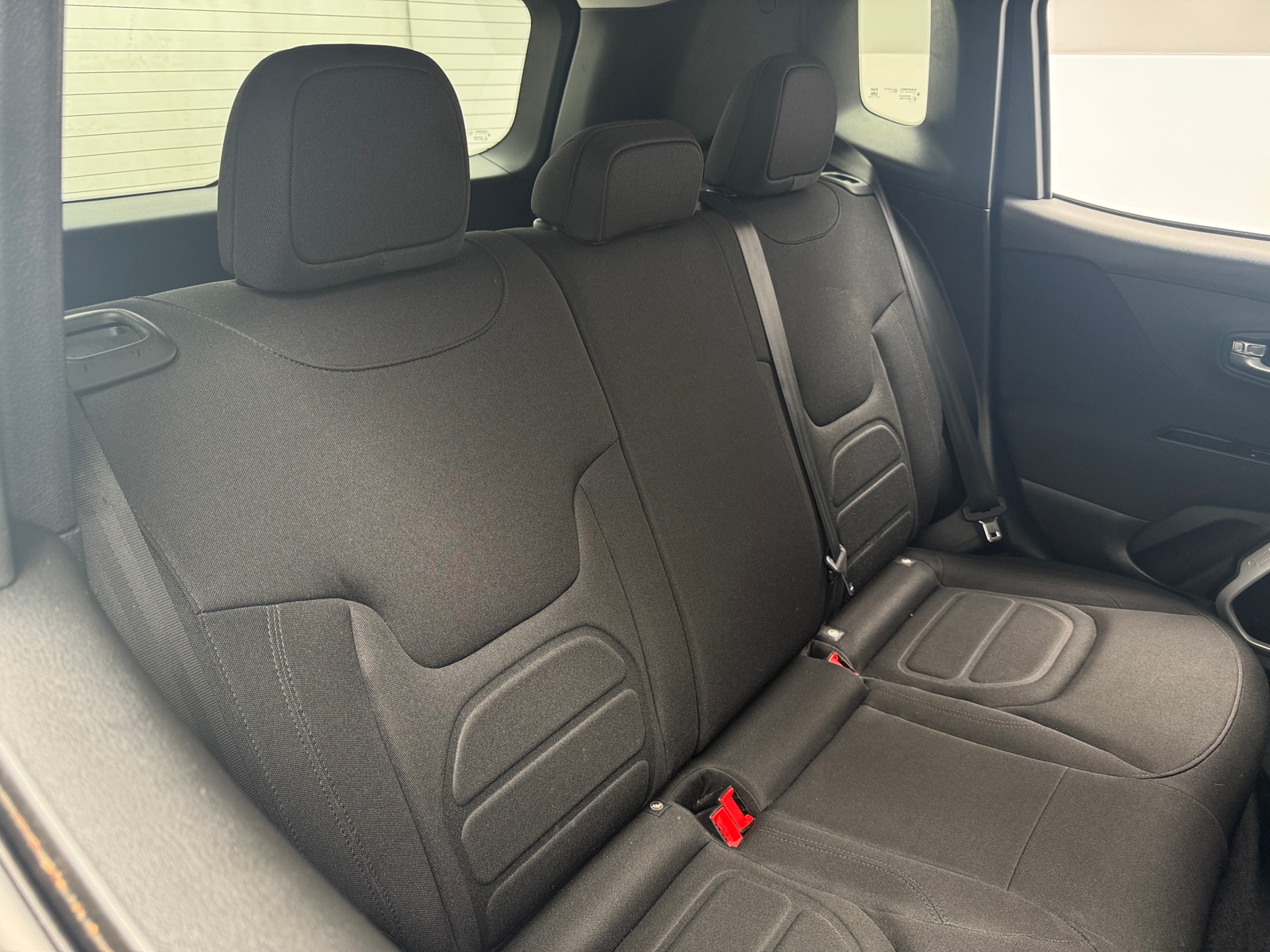 Thumbnail: 2018 Jeep Renegade - 6