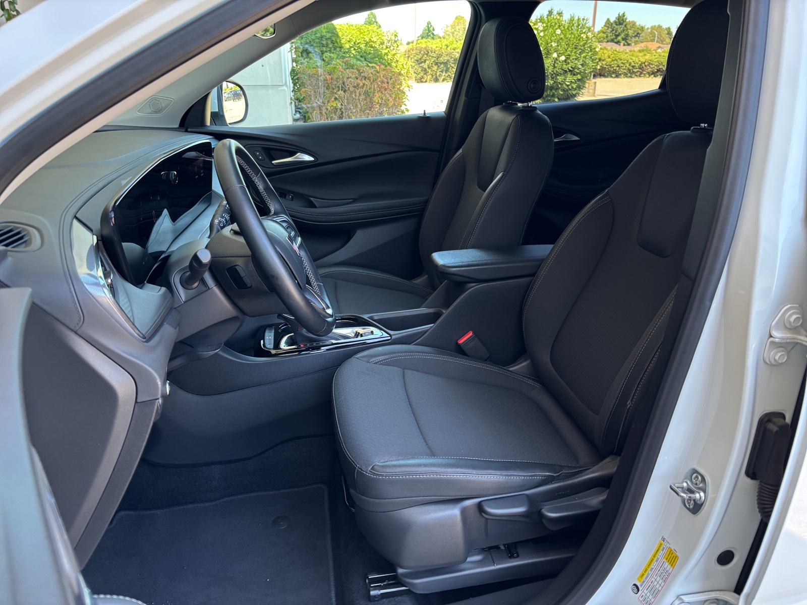 Thumbnail: 2025 Buick Encore GX - 2