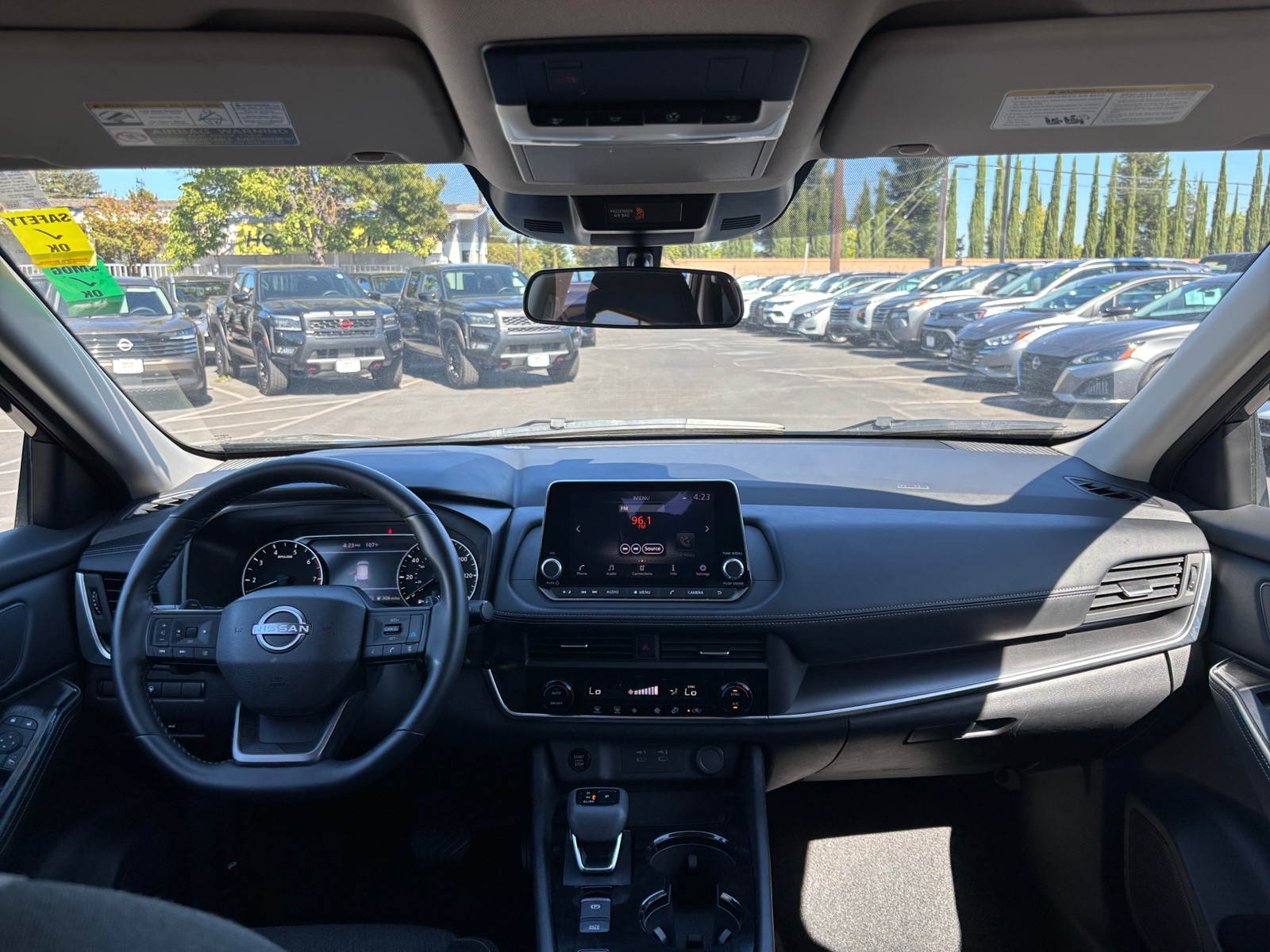 Thumbnail: 2025 Nissan Rogue - 3