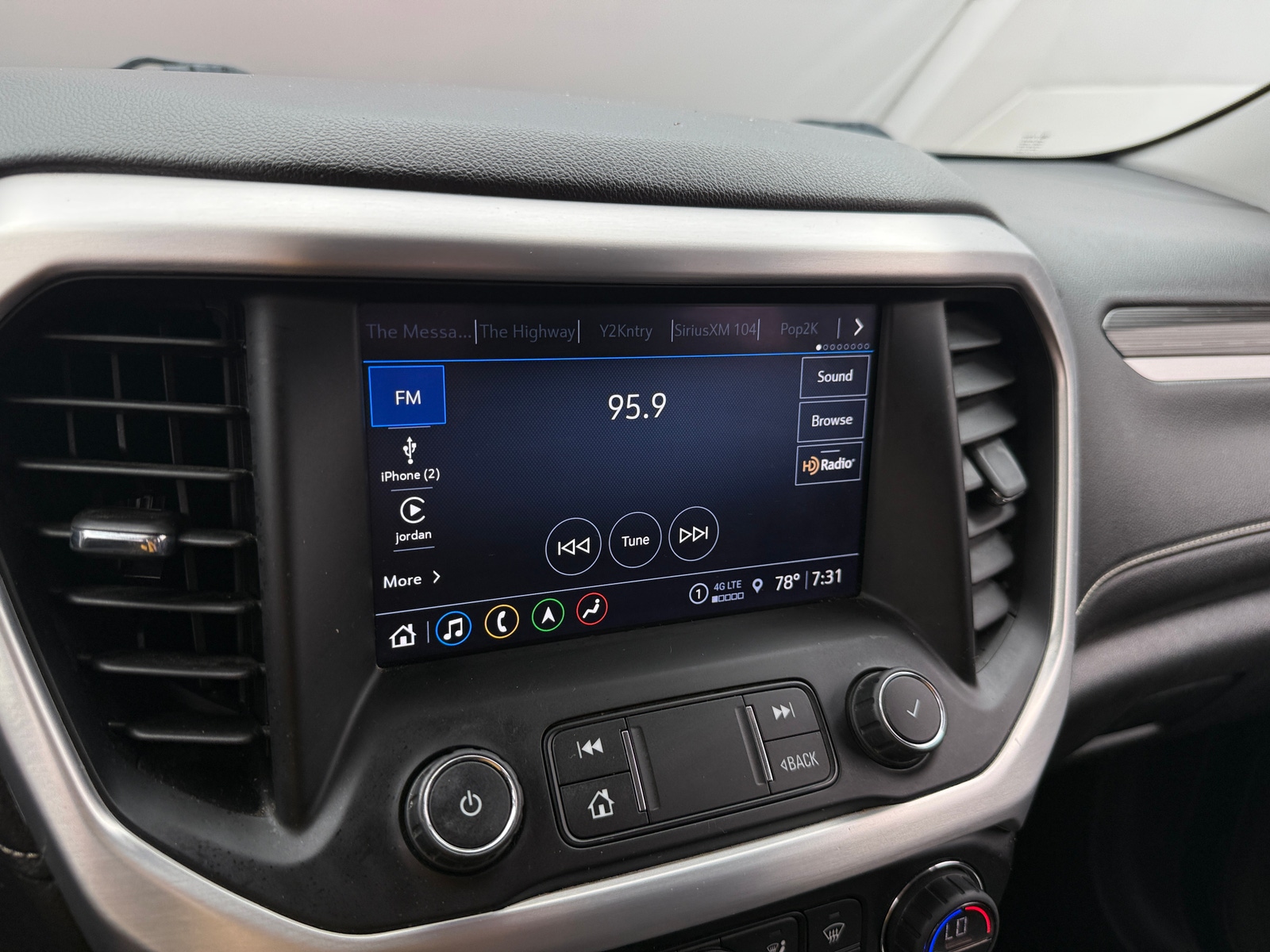 Thumbnail: 2021 GMC Acadia - 3