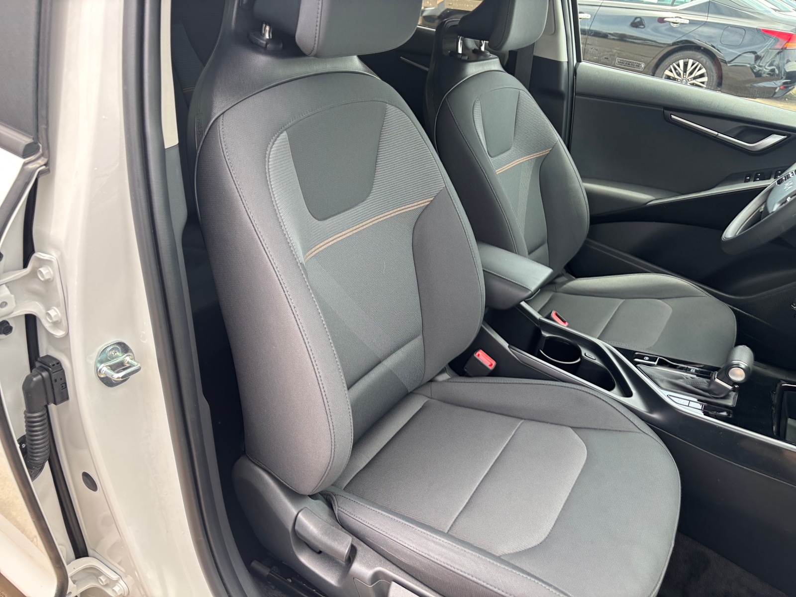 Thumbnail: 2026 Kia Niro - 2
