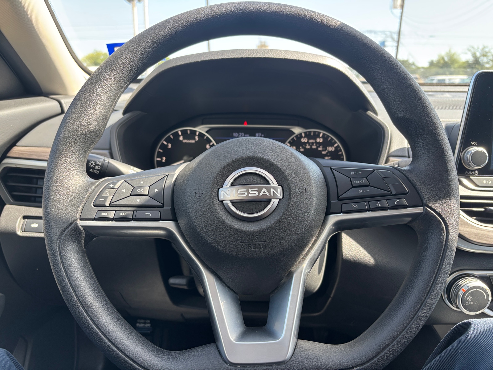 Thumbnail: 2025 Nissan Altima - 5
