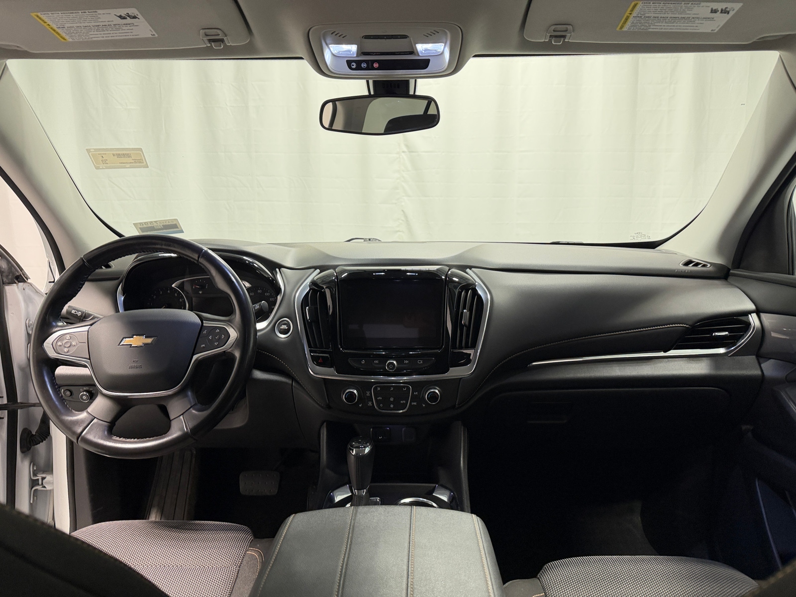 Thumbnail: 2018 Chevrolet Traverse - 3