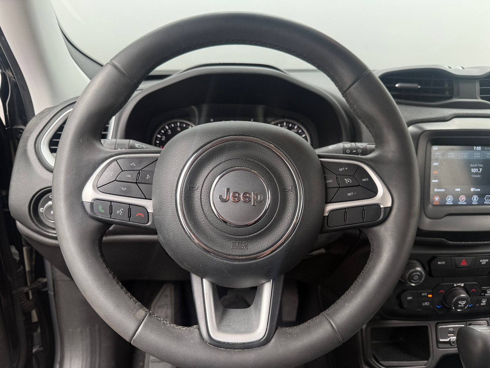 Thumbnail: 2019 Jeep Renegade - 5