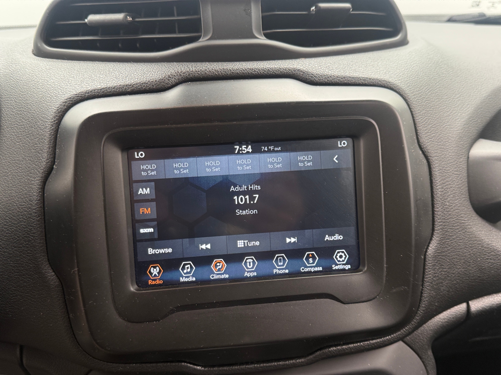 Thumbnail: 2019 Jeep Renegade - 4