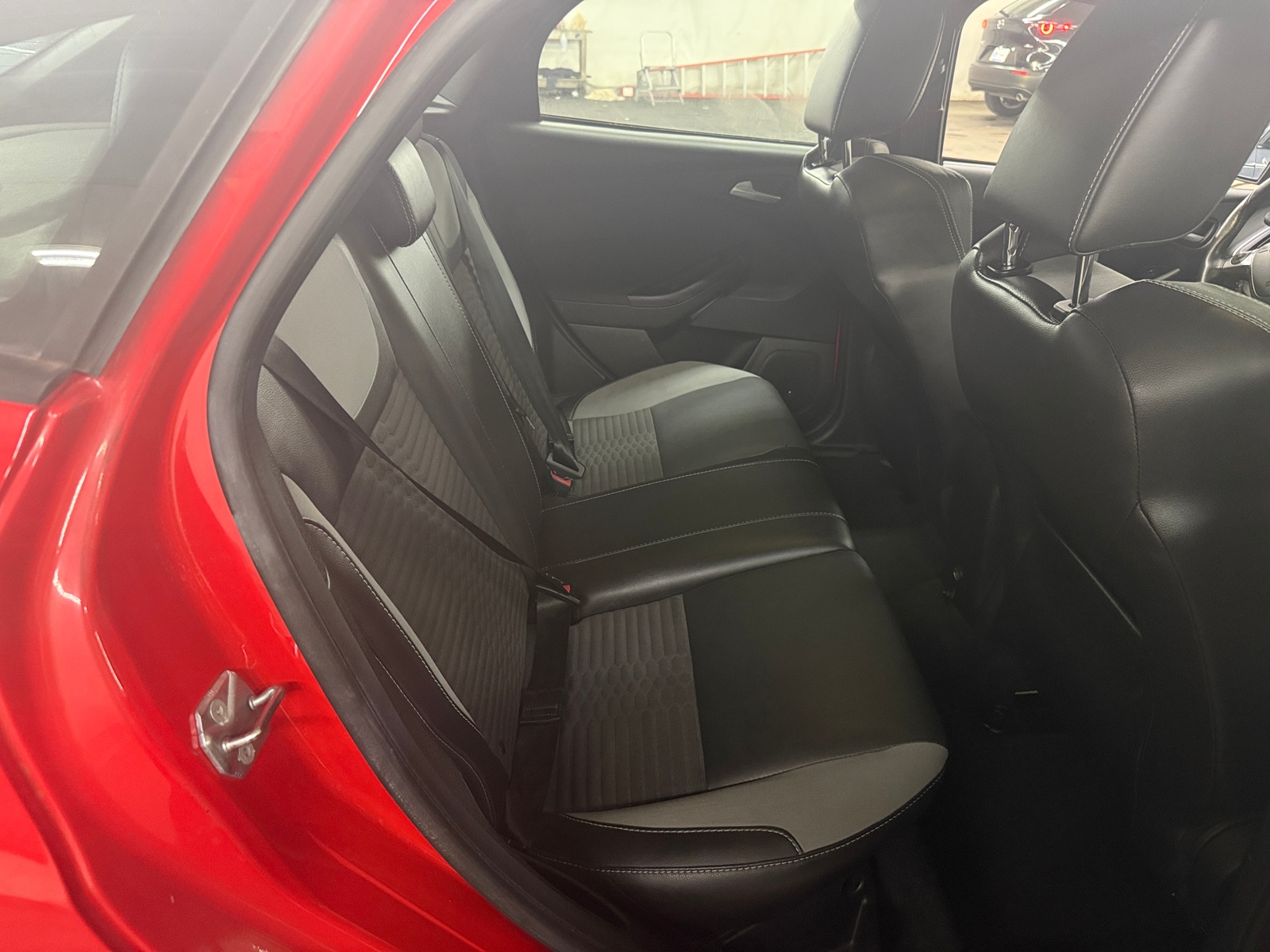 Thumbnail: 2013 Ford Focus - 6