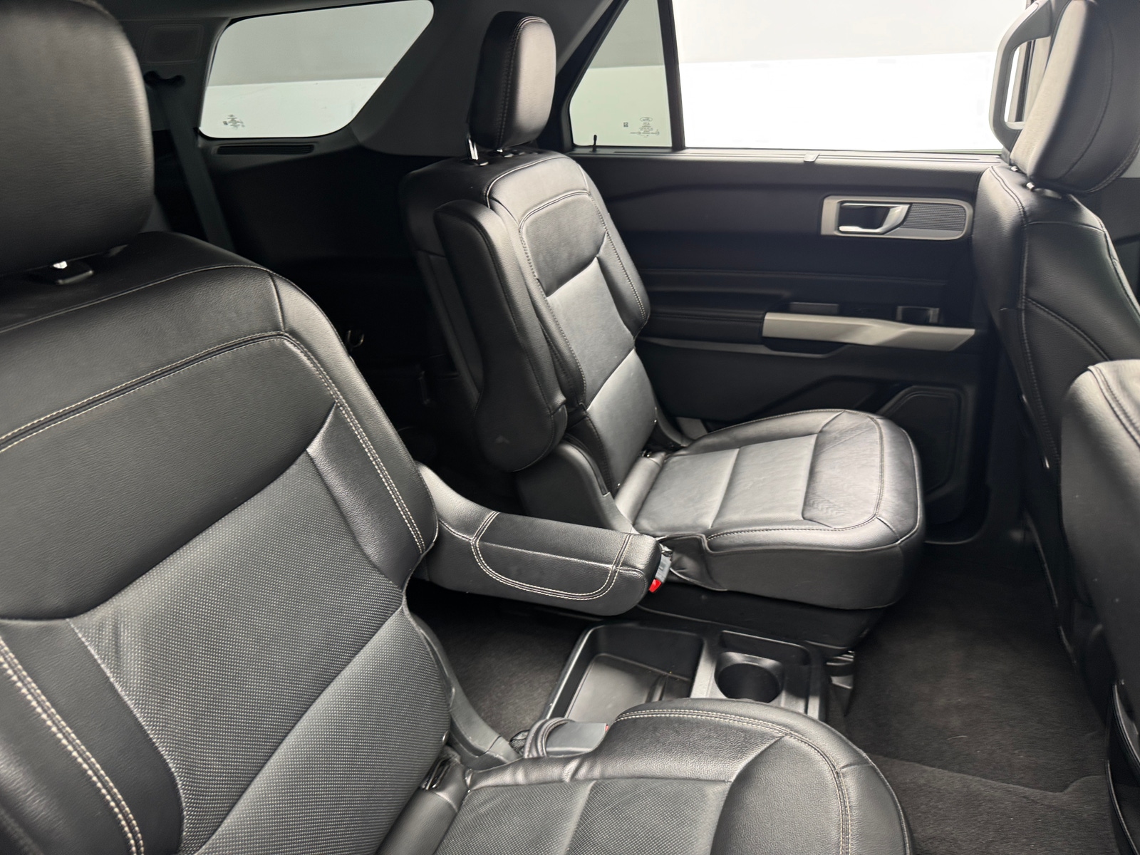 Thumbnail: 2021 Ford Explorer - 5