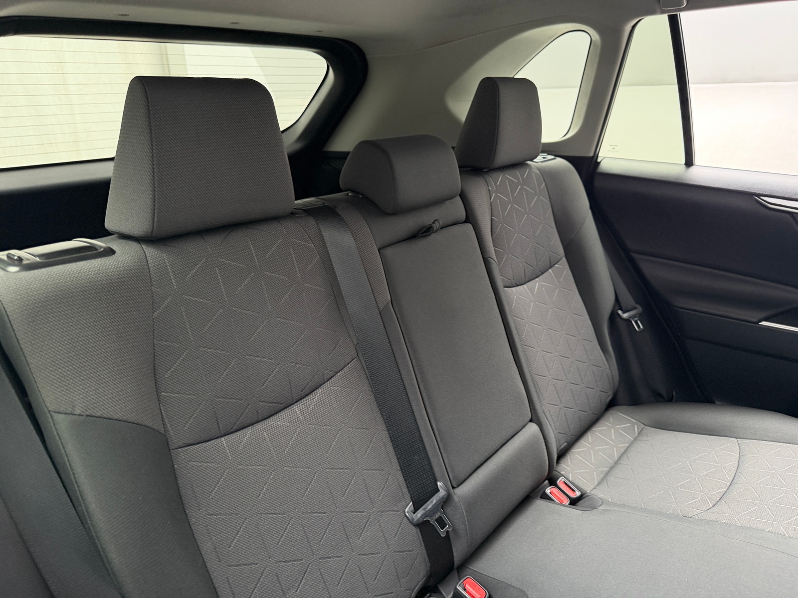 Thumbnail: 2019 Toyota RAV4 - 6