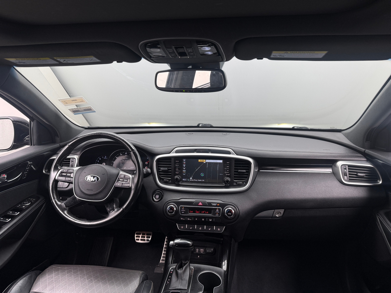 Thumbnail: 2019 Kia Sorento - 3