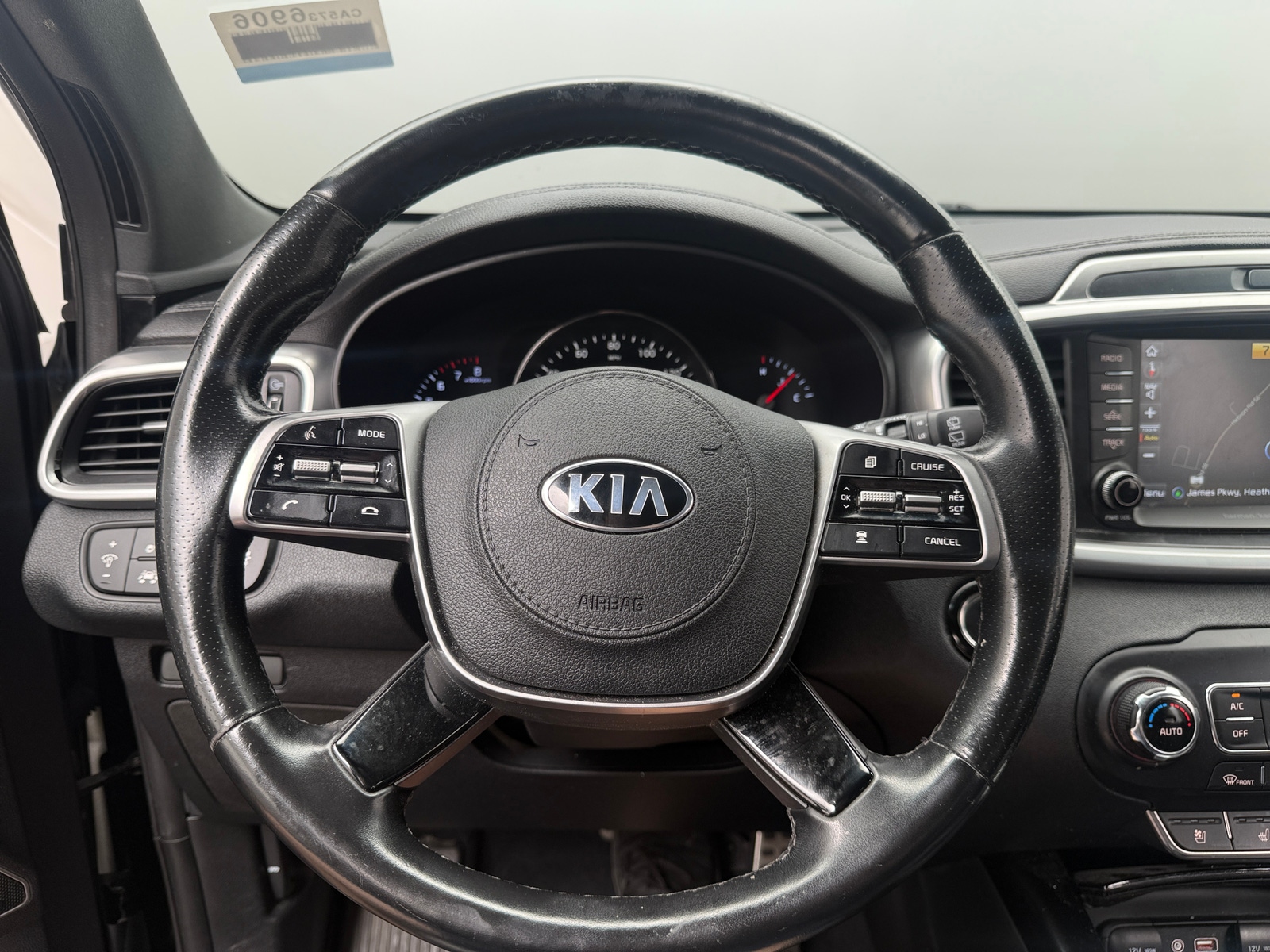 Thumbnail: 2019 Kia Sorento - 5