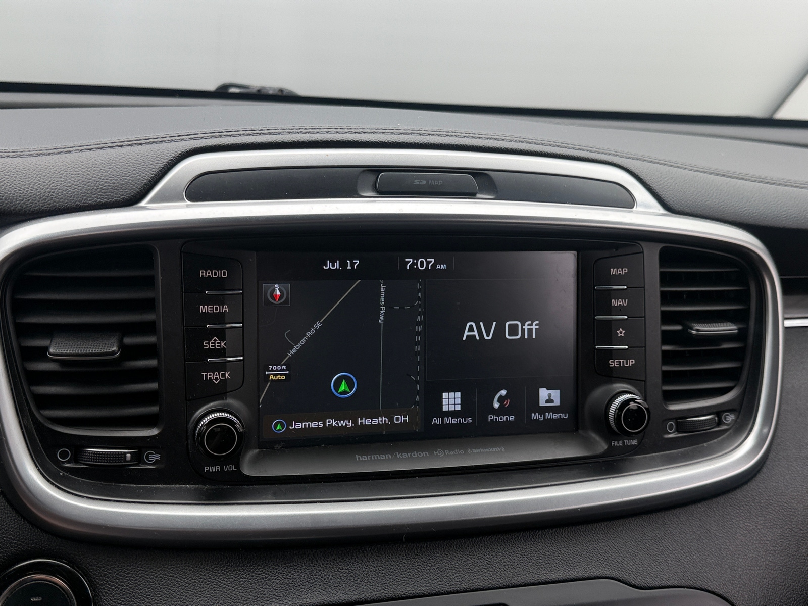 Thumbnail: 2019 Kia Sorento - 4
