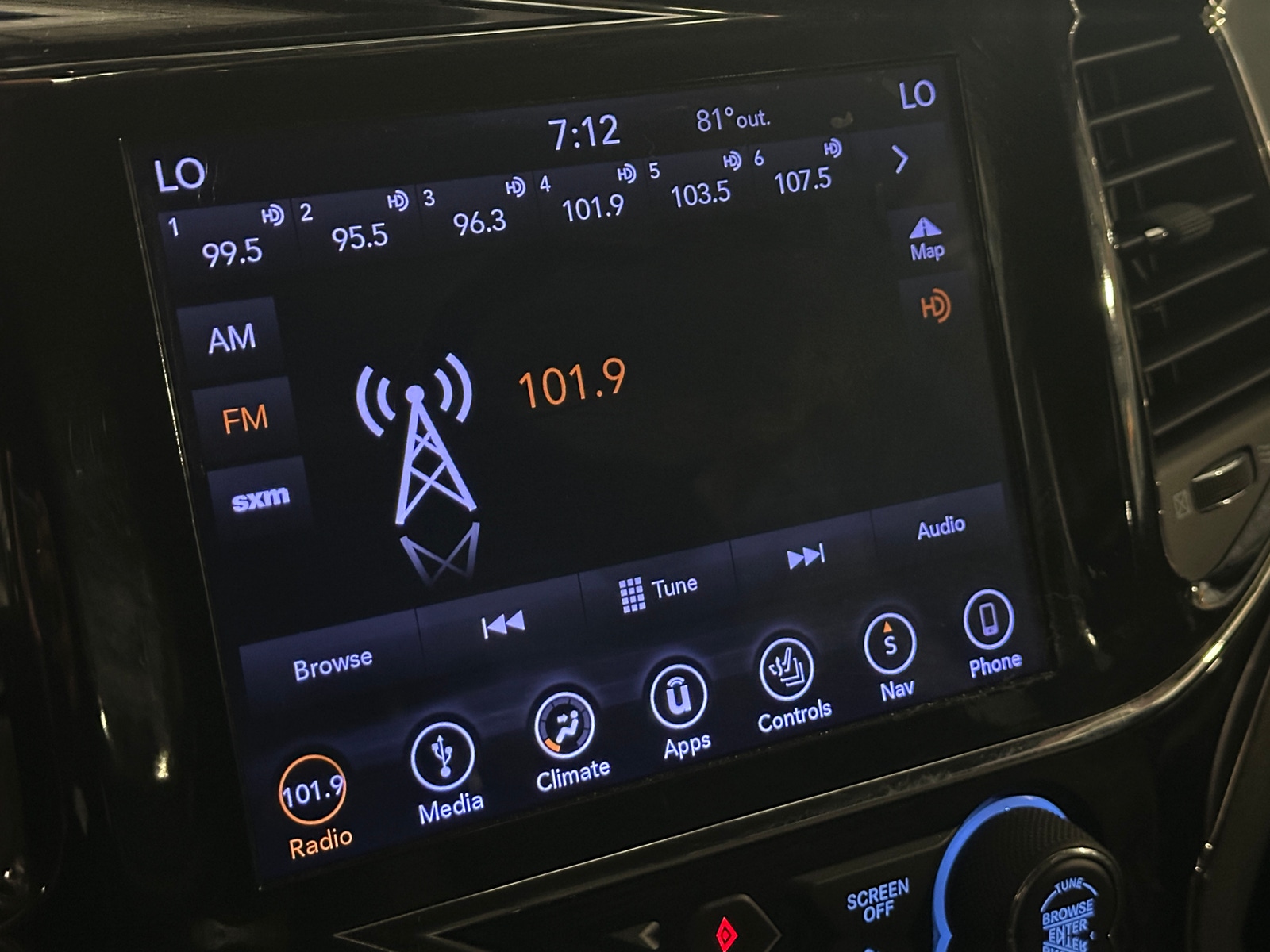 Thumbnail: 2019 Jeep Grand Cherokee - 3