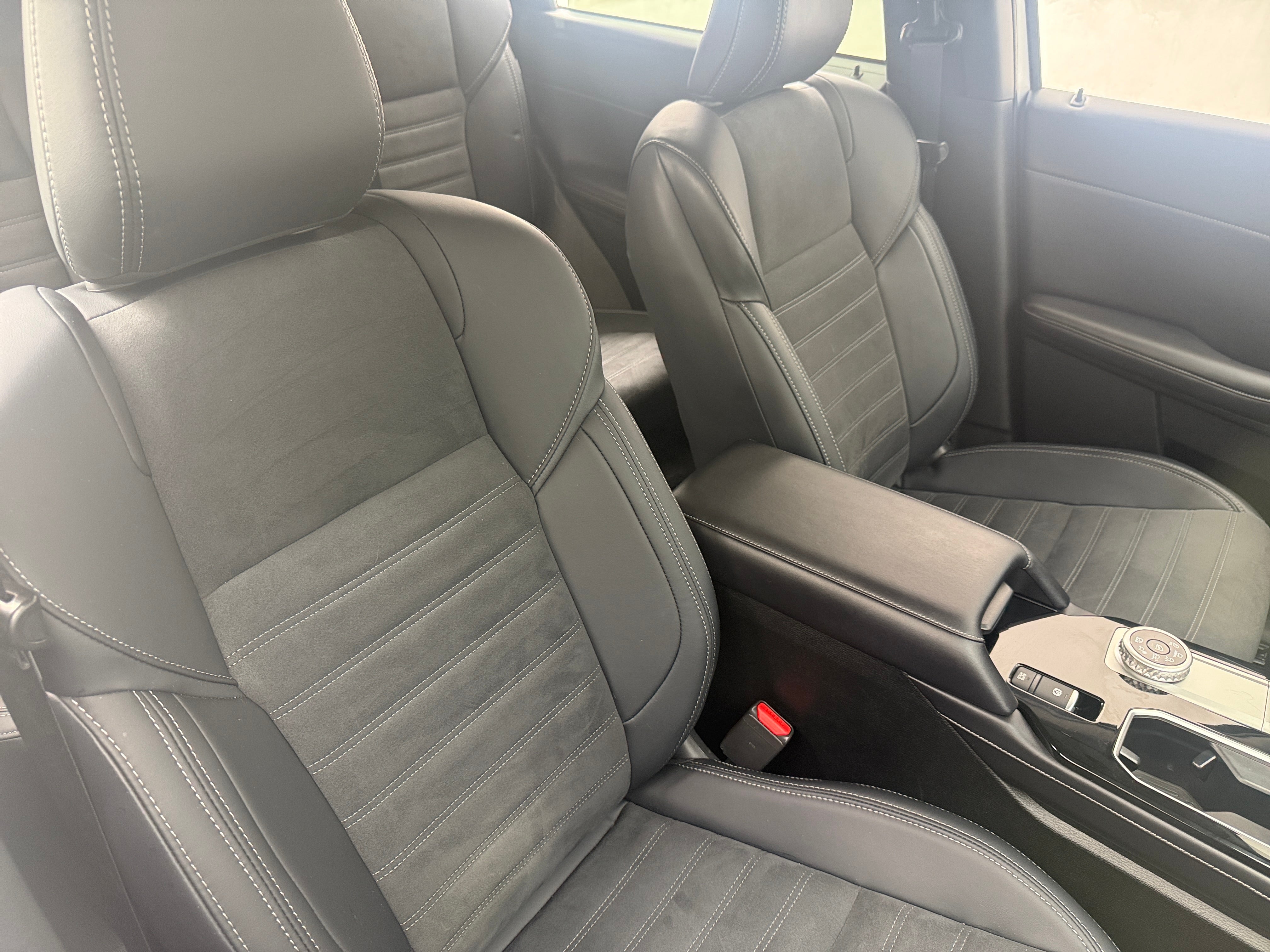 2025 Mitsubishi Outlander