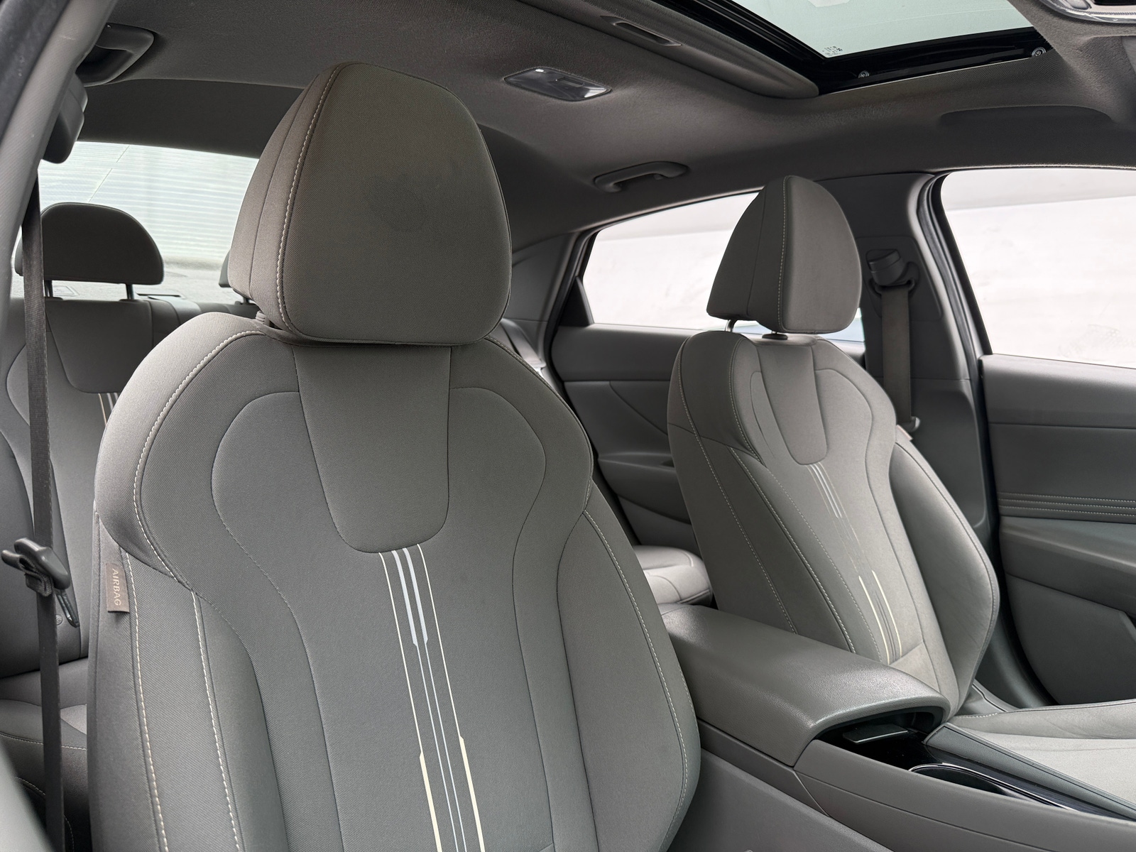 Thumbnail: 2021 Hyundai Elantra - 2