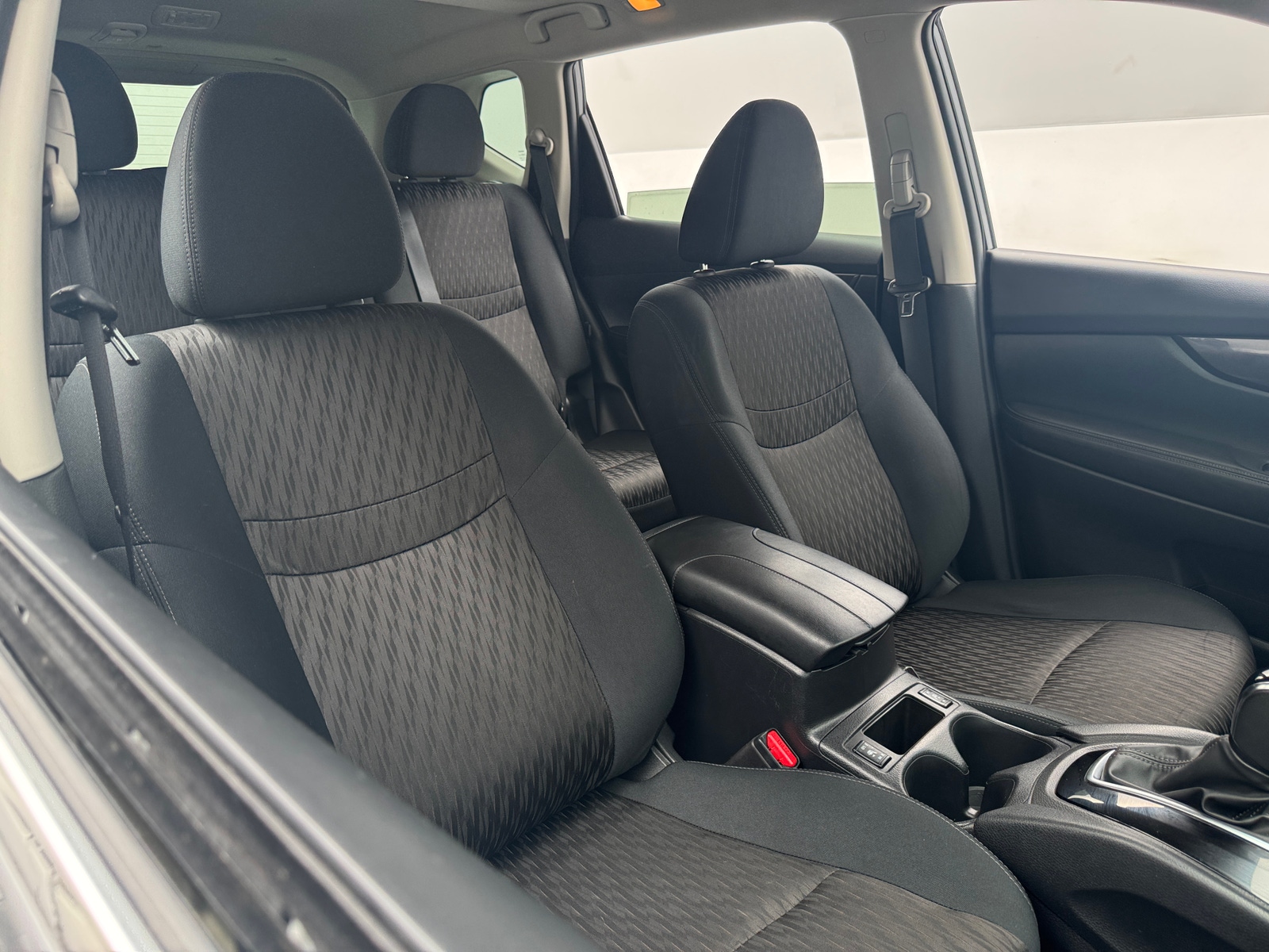 Thumbnail: 2018 Nissan Rogue - 2