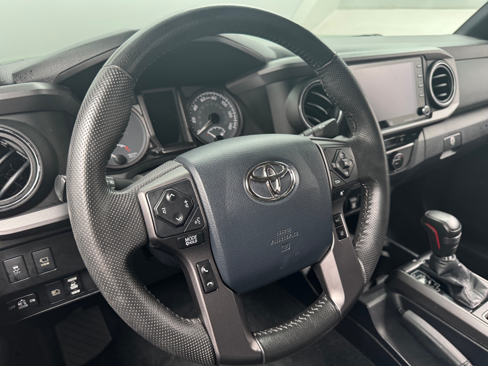 Thumbnail: 2020 Toyota Tacoma - 4