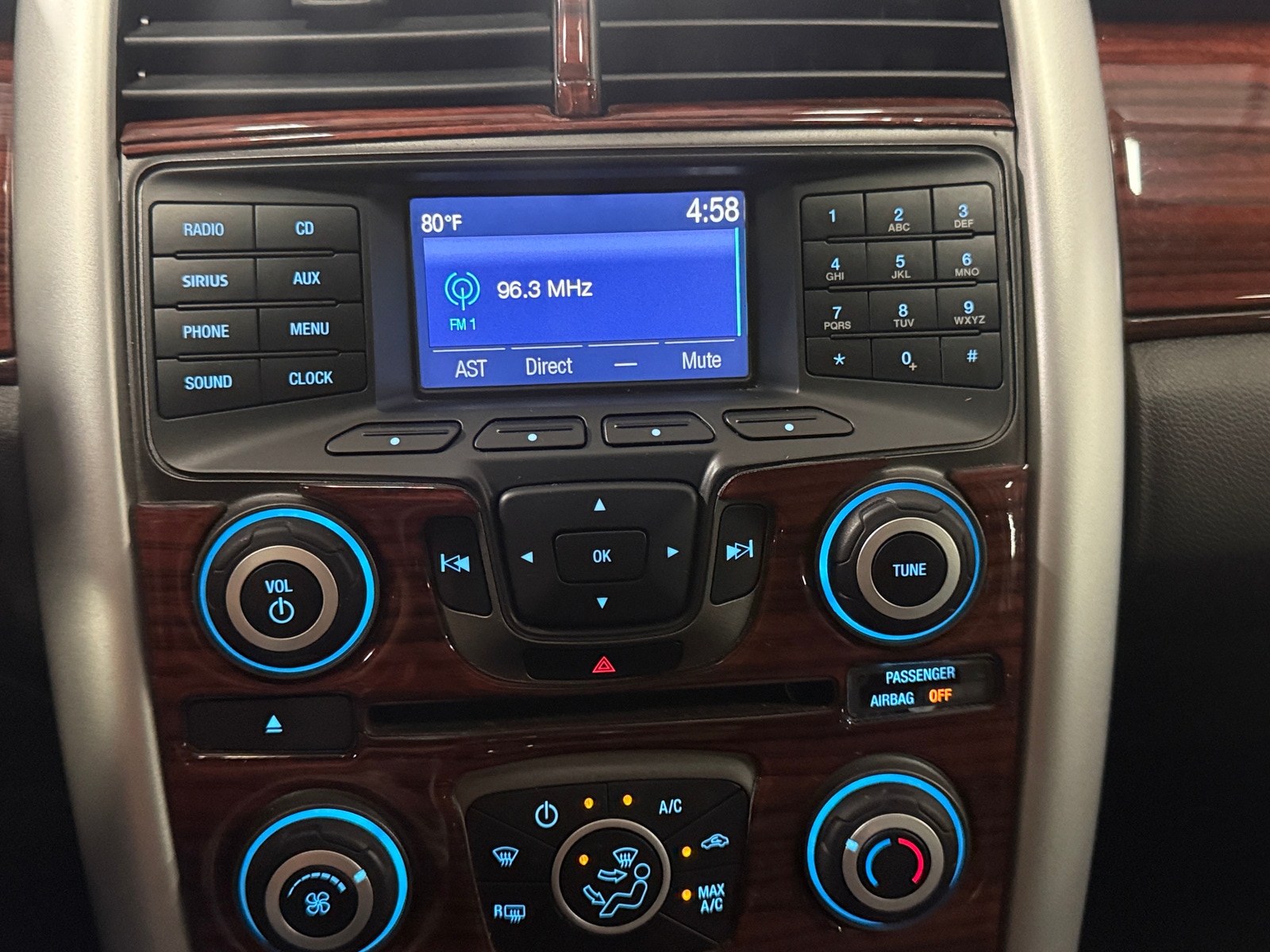 Thumbnail: 2014 Ford Edge - 4