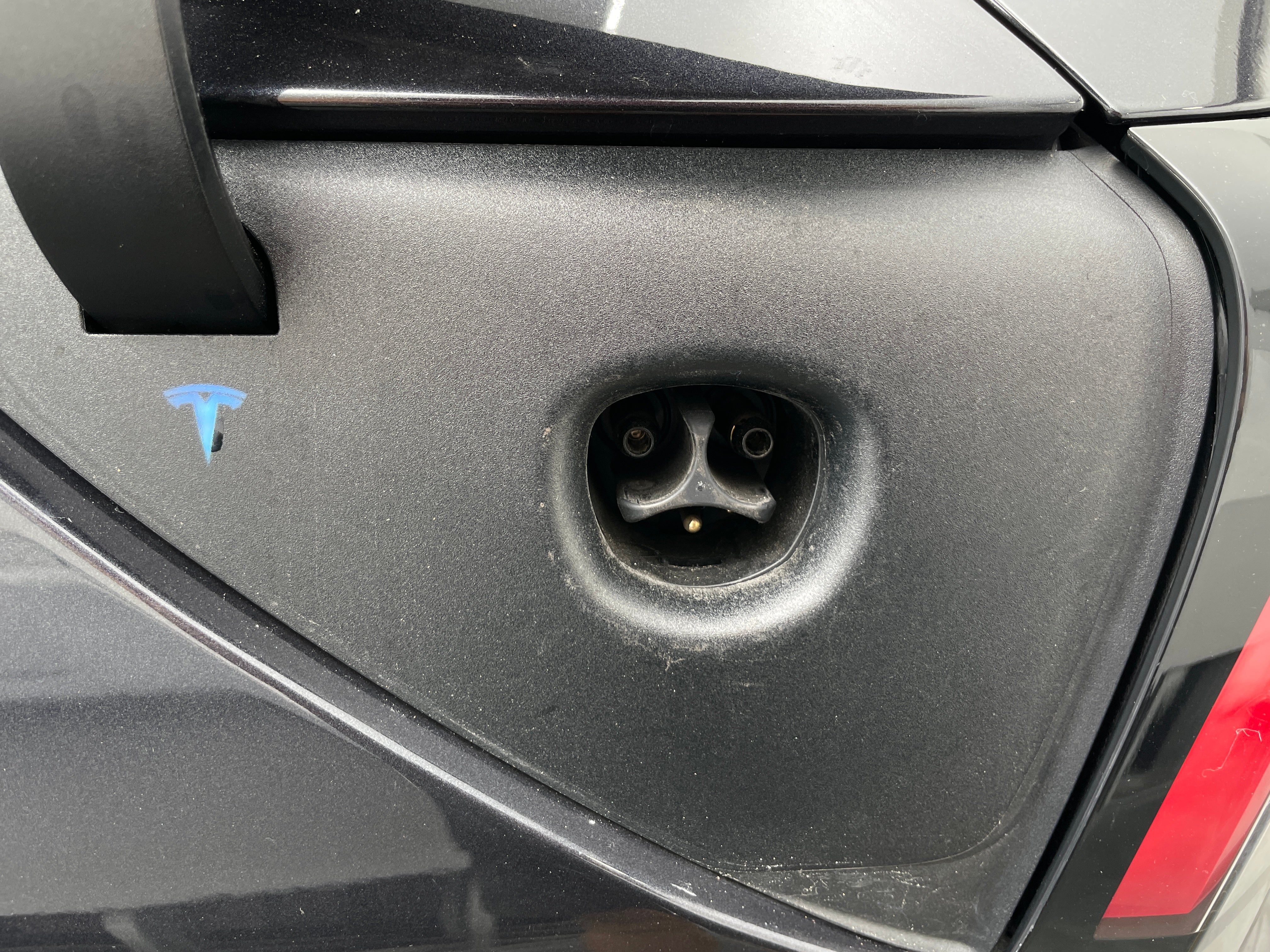 Used 2025 Tesla Model 3 Long Range with VIN 5YJ3E1EA5SF998169 for sale in Oak Creek, WI