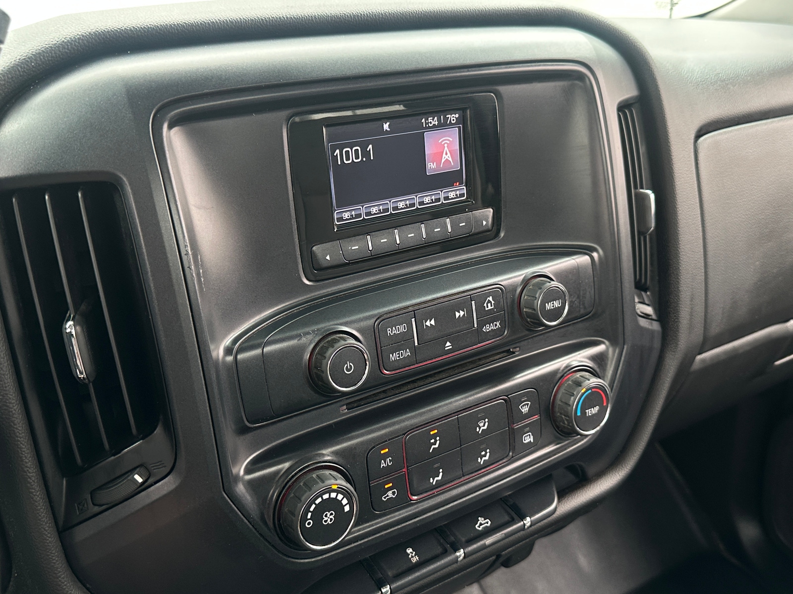 Thumbnail: 2015 GMC Sierra 1500 - 3