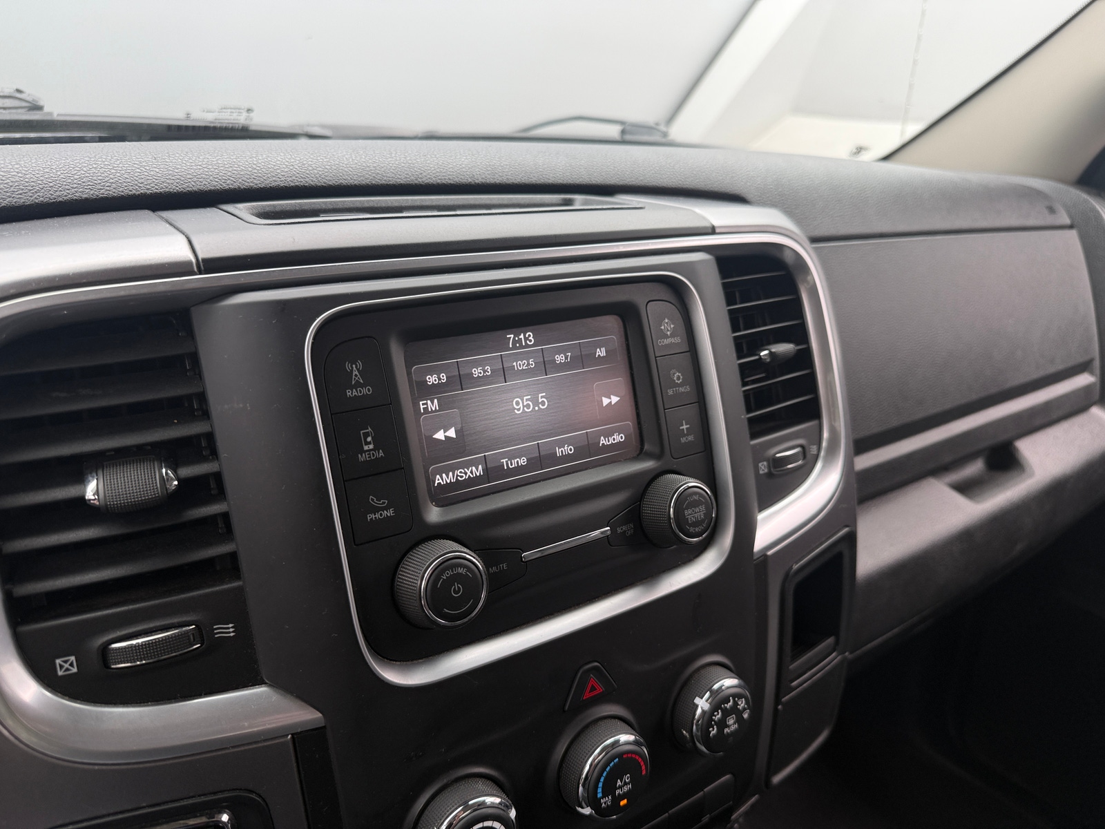 Thumbnail: 2024 RAM 1500 Classic - 4