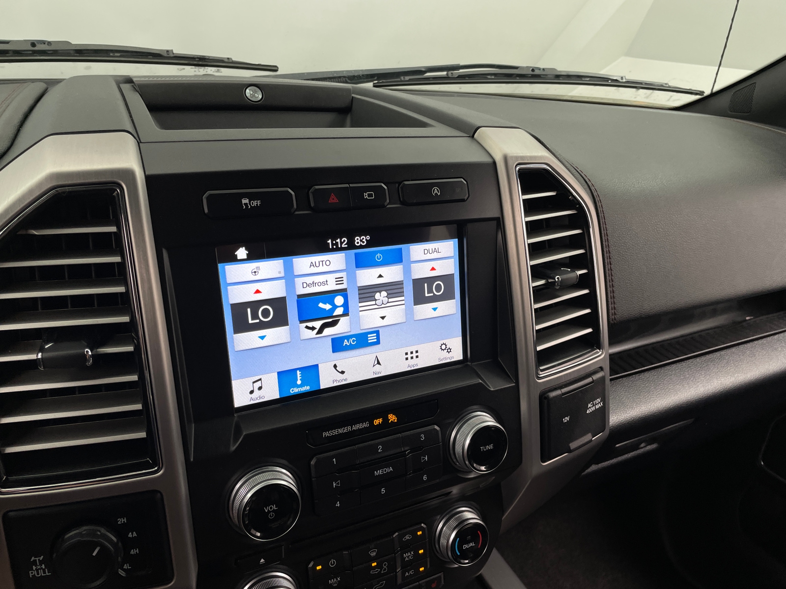 Thumbnail: 2018 Ford Econoline - 3